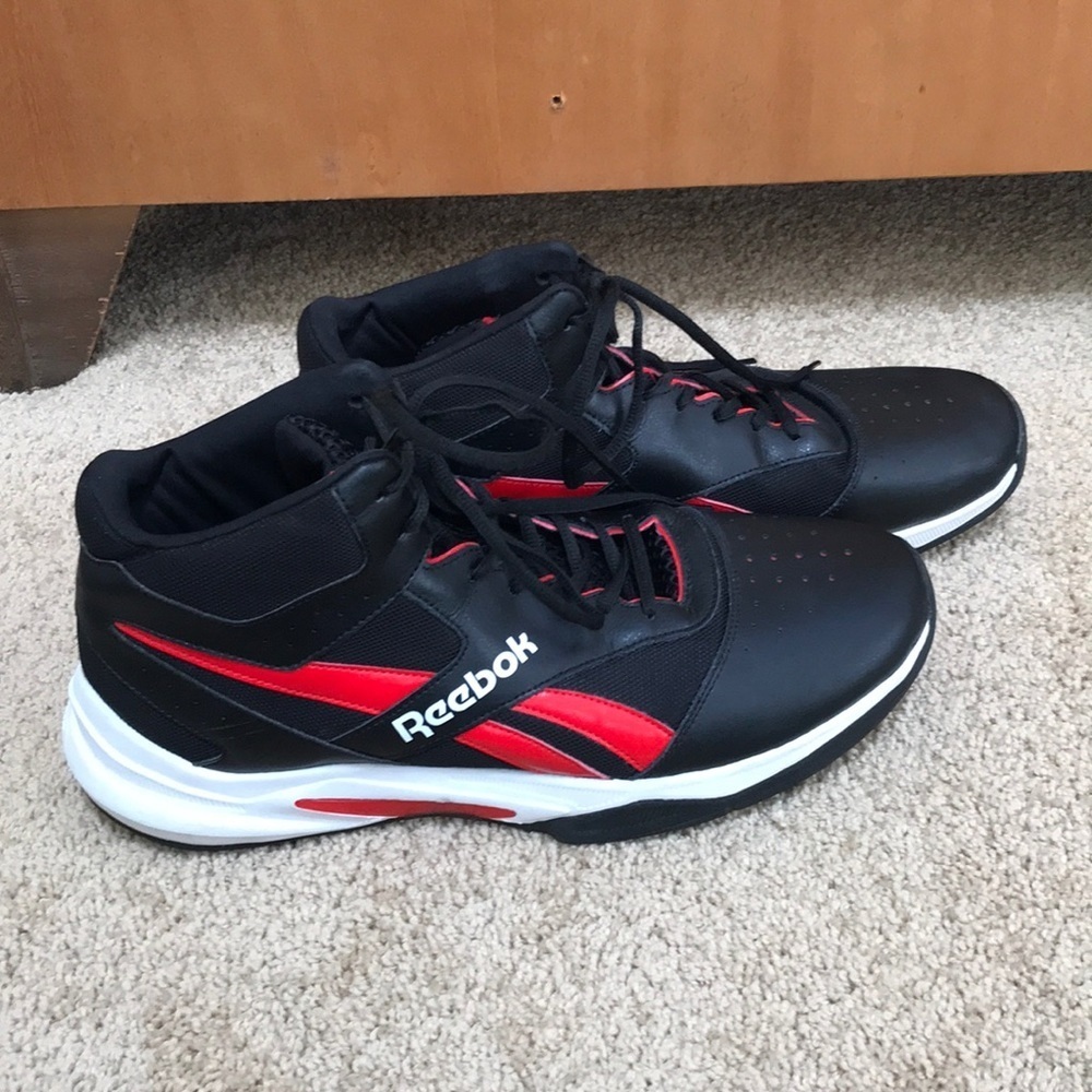 Reebok Men’s size 12 black sneakers with mesh - Picture 2 of 8
